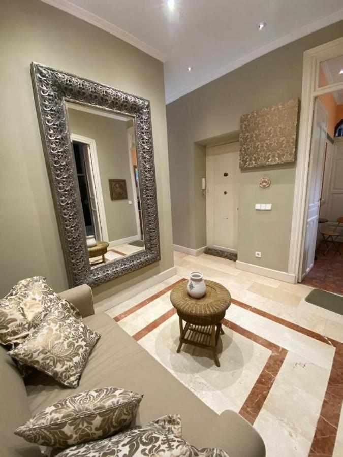 Chic E Classic Apartment อาลิกันเต ภายนอก รูปภาพ